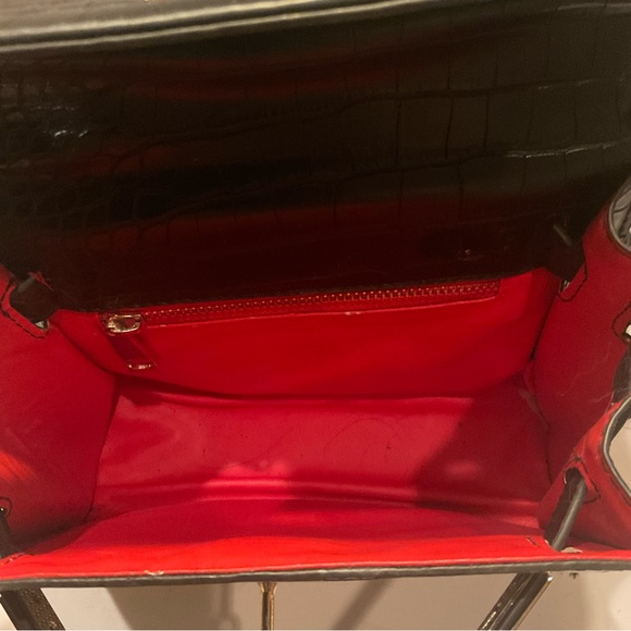 “DESIGNER INSPIRED” Sequin Eyes Black Faux Croc Crossbody Handled Purse. - Picture 9 of 9